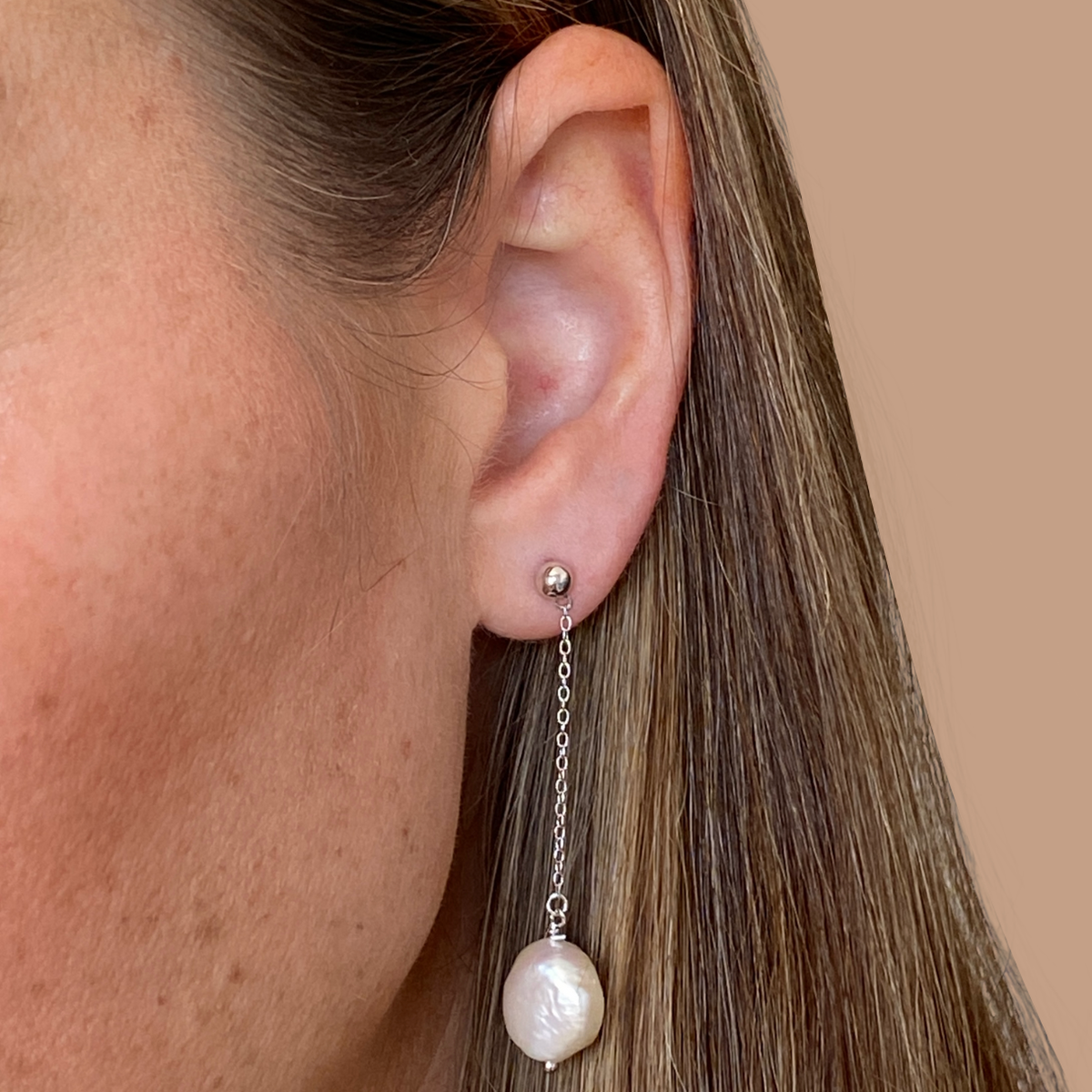 IRIS PEARL DROP EARRINGS | SILVER