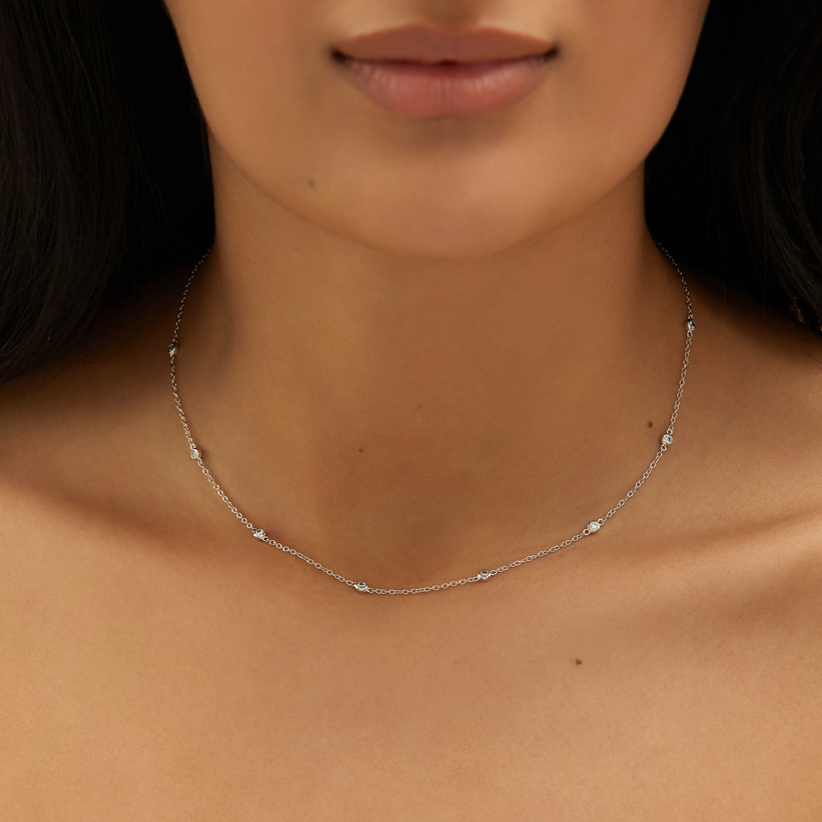 HELIE NECKLACE & HANA HOOPS | SILVER