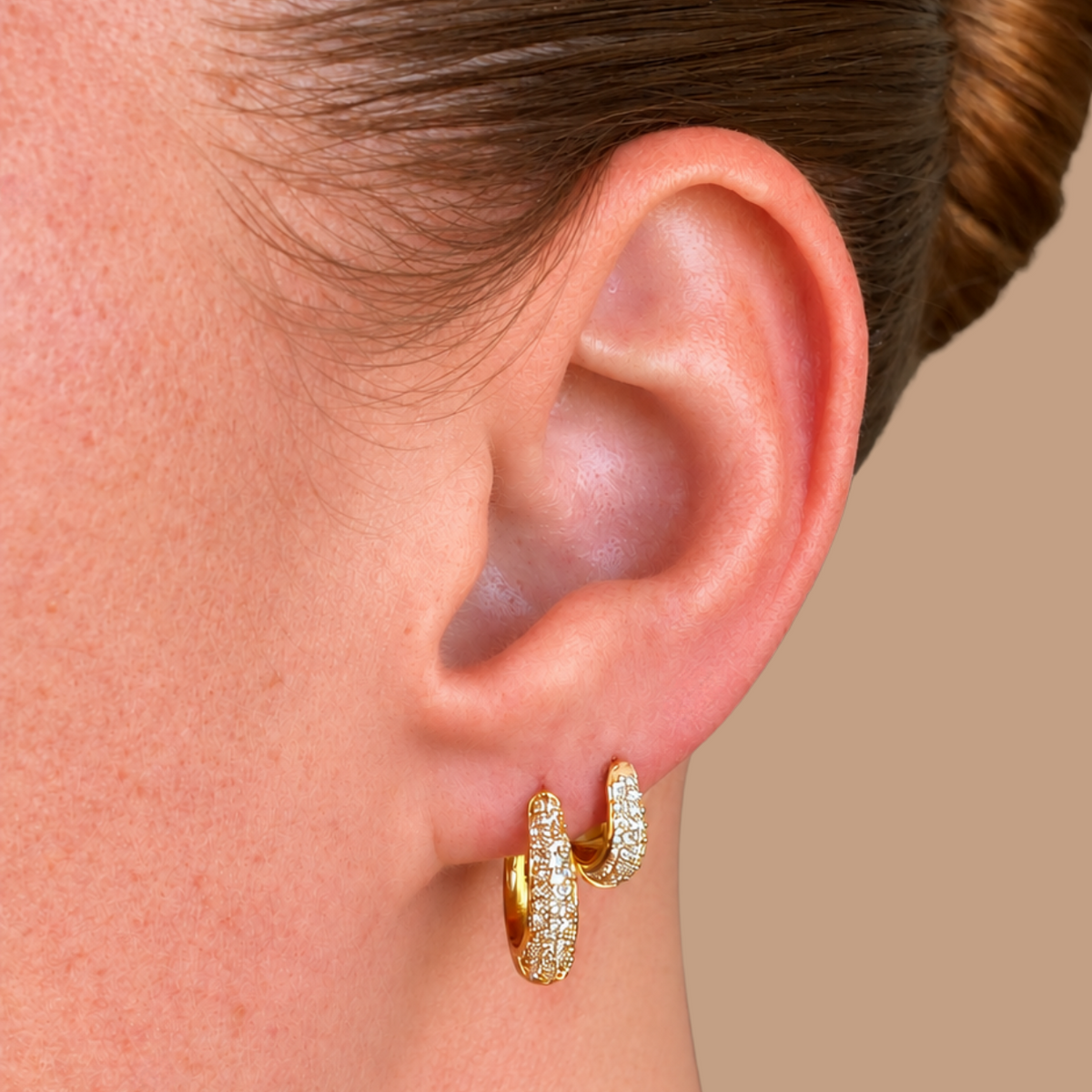 Slim Pavé Tully Huggies - Gold